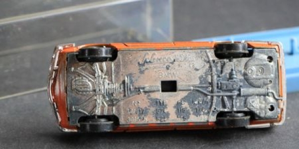 Schuco BMW 520 zerlegbares Metallmodell in Originalbox (7353)